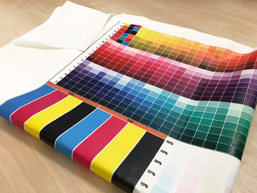 Impressão em tecido Dryfit m² Dryfit 4/0 - Frente Colorida e verso Branco  Impressão Digital Sem acabamento - Persona personalizados